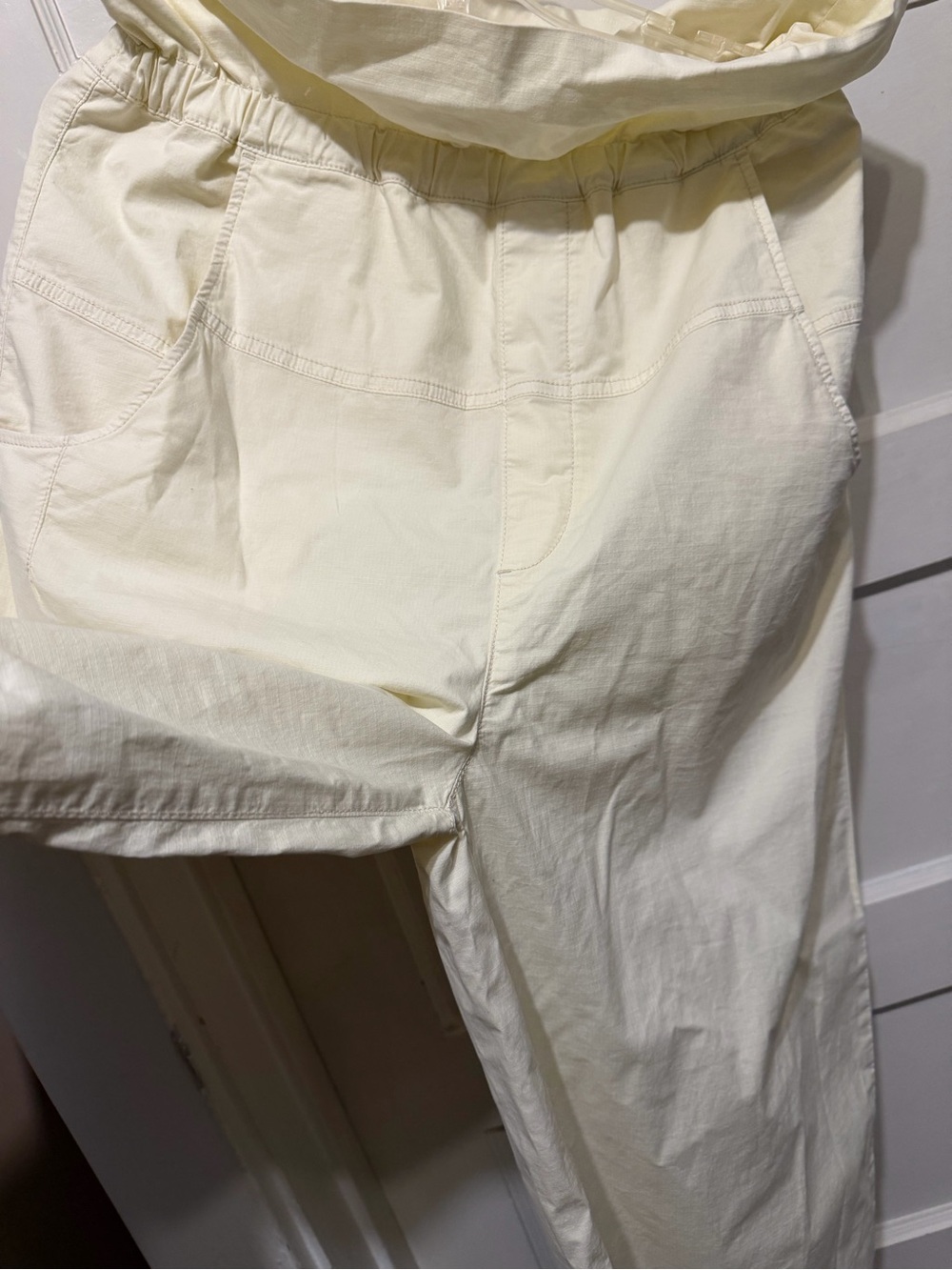 NWT ANTHROPOLOGIE Pilcro Cream Paper Bag High-Waist Bowed Leg Pants $158 NEW - Picture 9 of 11